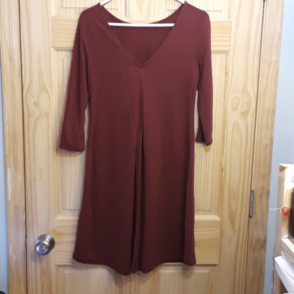 V-back Midi Dress